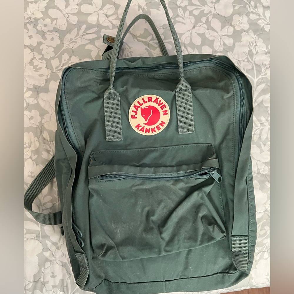 Forest Green Fjallraven Kanken Backpack